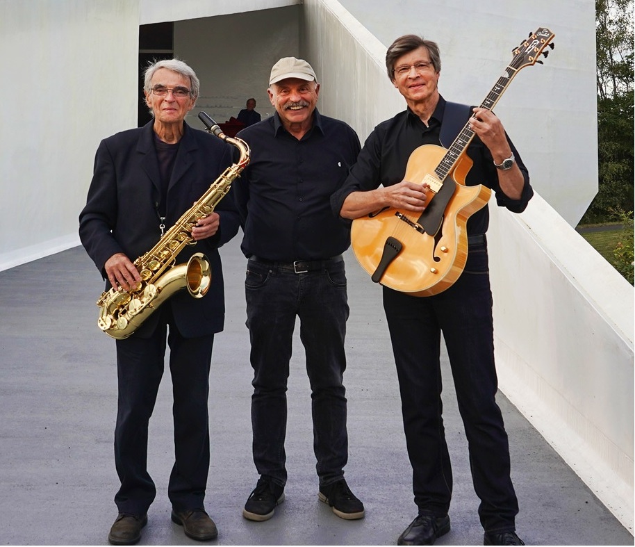 Trio Cappuccino